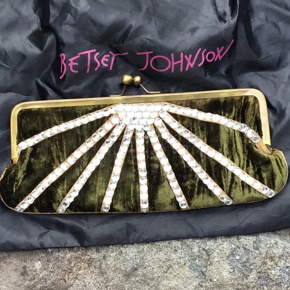 💋Exquisite💚green velvet & rhinestones💎clutch by Betsey Johnson - Picture 1 of 14